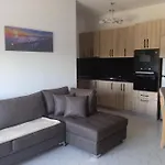 Durres, Plazh 13, Albania Апартаменты Дуррес